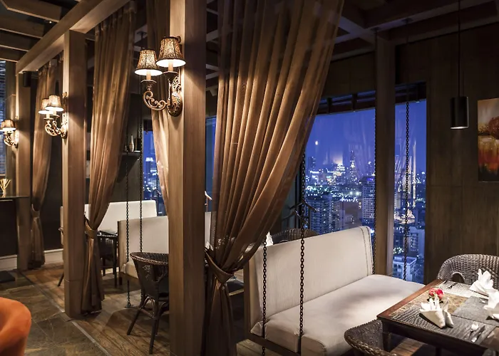 ホテル Montraj Continent Sukhumvit バンコク都