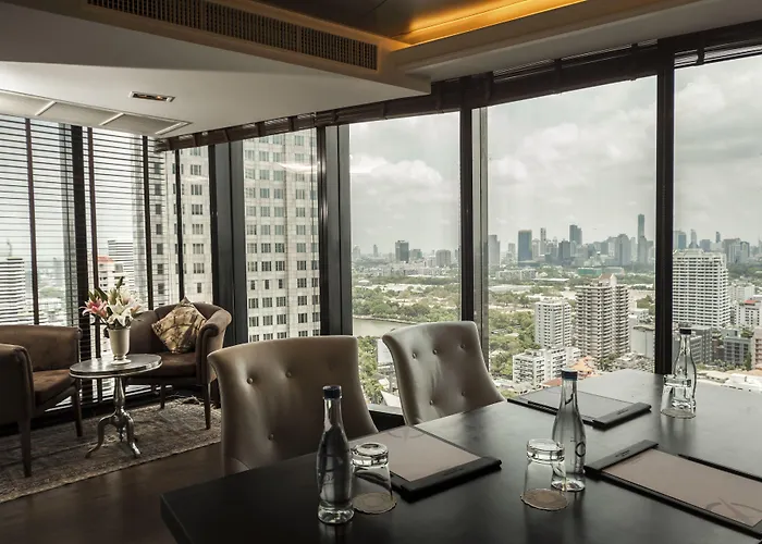 ホテル Montraj Continent Sukhumvit