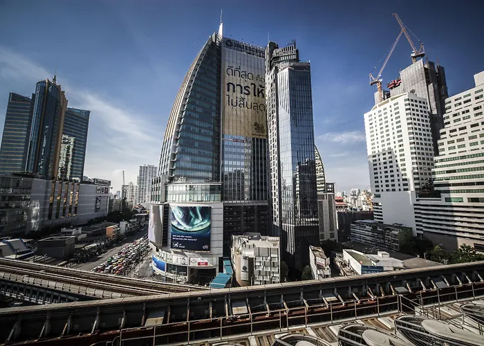 Montraj Continent Sukhumvit Hotel
