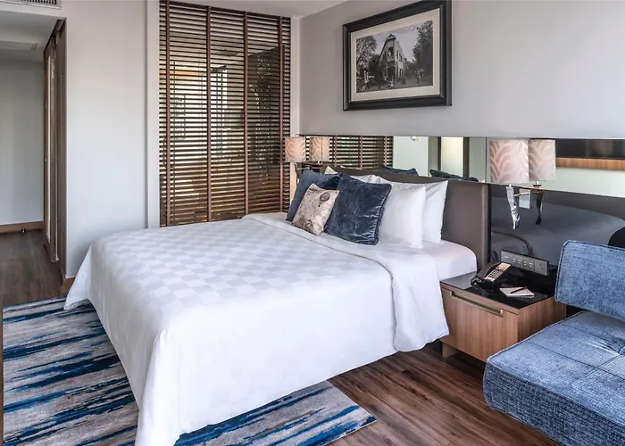 Montraj Continent Sukhumvit 5*