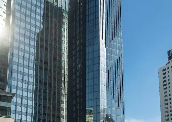Montraj Continent Sukhumvit Hotel Bangkok