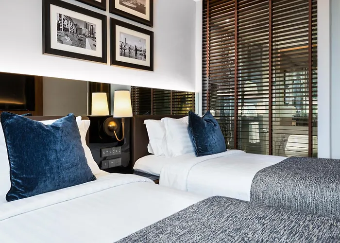 Montraj Continent Sukhumvit Hotel 5*