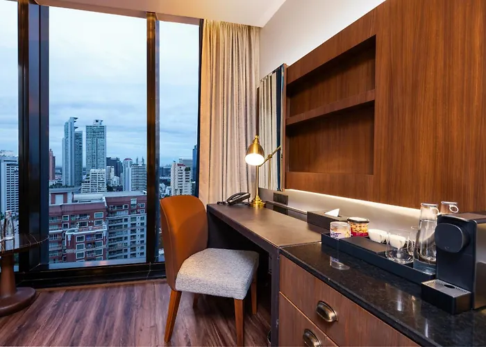 Montraj Continent Sukhumvit Bangkok