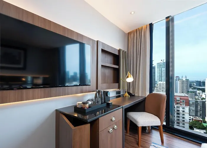 Montraj Continent Sukhumvit Bangkok